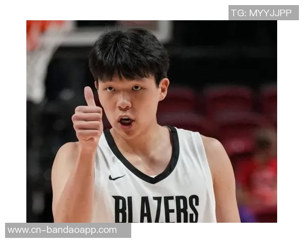 新秀表现抢眼5中5砍下14分2板1助1帽瀚森短暂出场仅6分钟 新秀表现抢眼5中5砍下14分2板1助1帽瀚森短暂出场仅6分钟