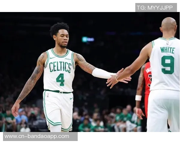 安芬尼西蒙斯在球队中寻找自我与胜利的平衡之道