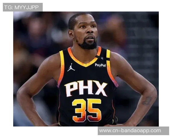 杜兰特称赞小贾巴里每次盖帽都是球队的关键时刻展现出色防守能力